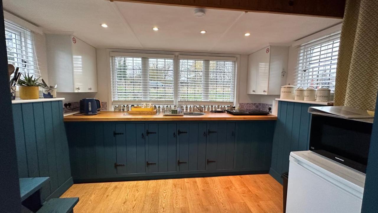 Toosey Lass - St Osyth Creek Saint Osyth Exterior photo